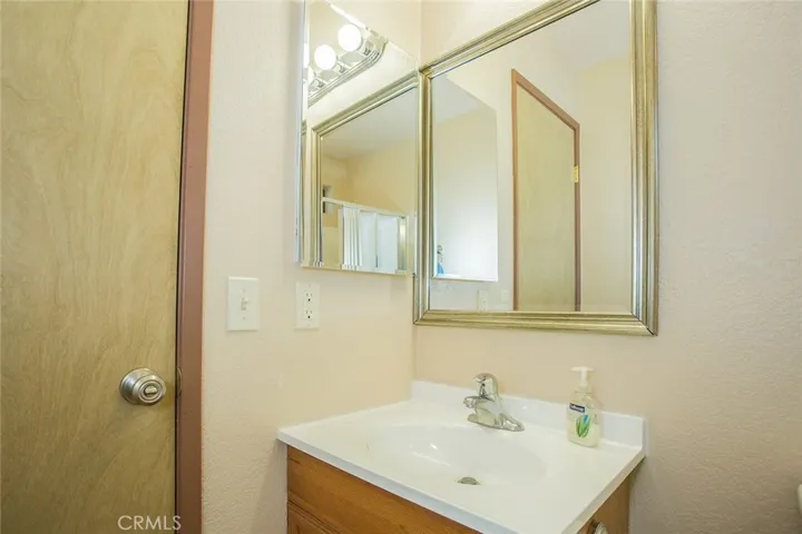 42527 Juniper Drive, Big Bear, California 92315