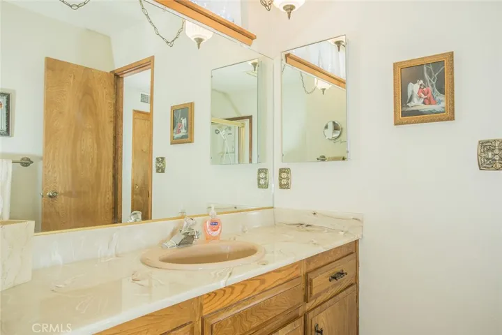 42527 Juniper Drive, Big Bear, California 92315