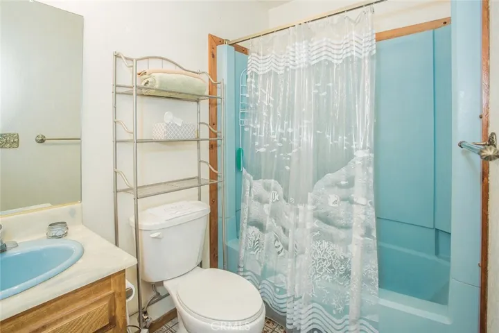 42527 Juniper Drive, Big Bear, California 92315