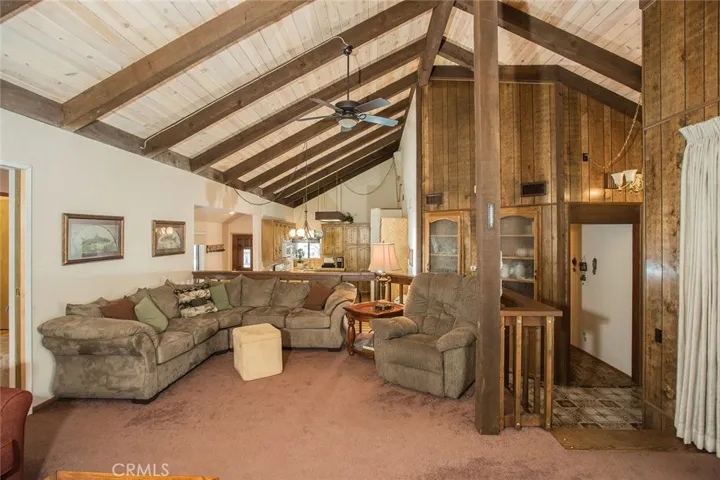 42527 Juniper Drive, Big Bear, California 92315