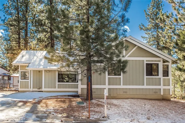 42527 Juniper Drive, Big Bear, California 92315