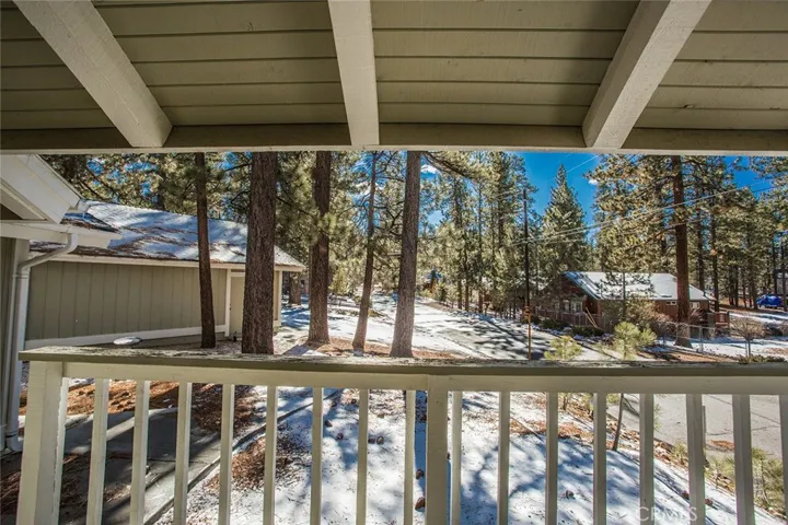 42527 Juniper Drive, Big Bear, California 92315