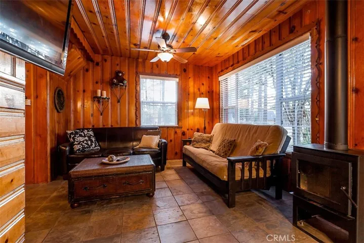 312 W Fairway Boulevard, Big Bear, California 92314