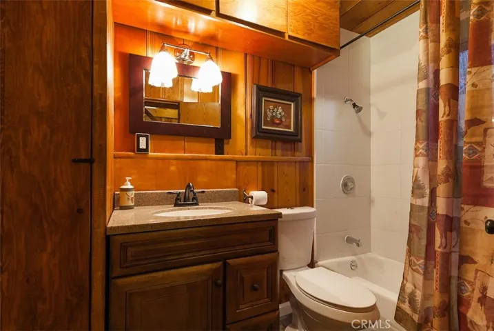 312 W Fairway Boulevard, Big Bear, California 92314