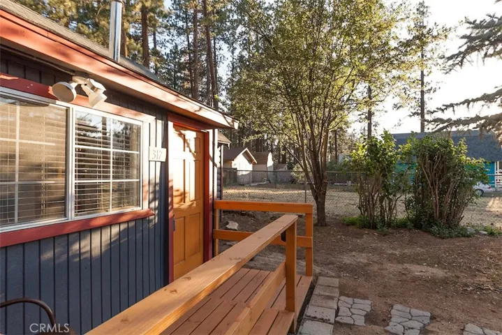 312 W Fairway Boulevard, Big Bear, California 92314
