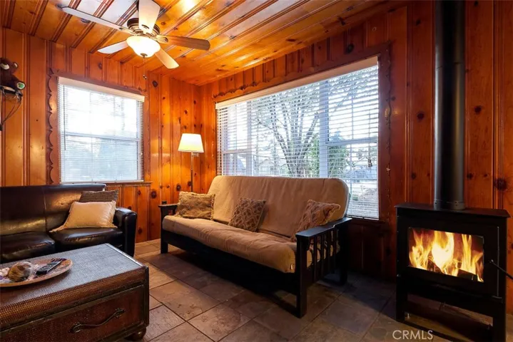 312 W Fairway Boulevard, Big Bear, California 92314
