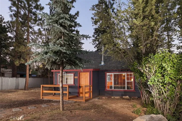 312 W Fairway Boulevard, Big Bear, California 92314