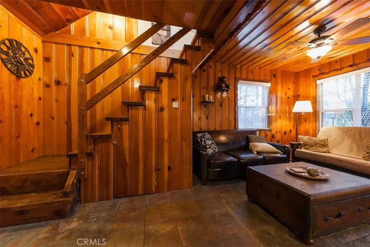 312 W Fairway Boulevard, Big Bear, California 92314
