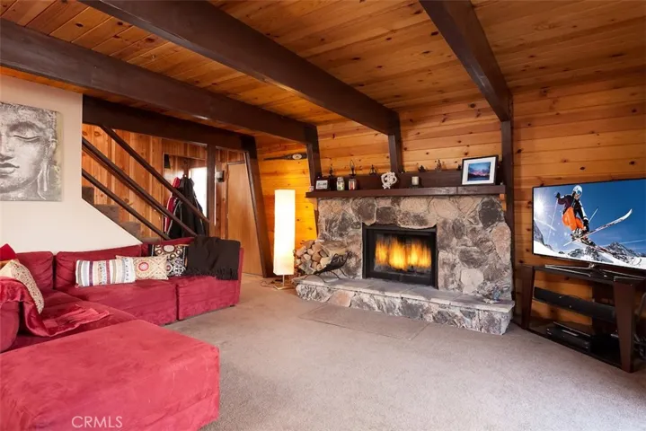 519 Villa Grove Avenue, Big Bear, California 92314