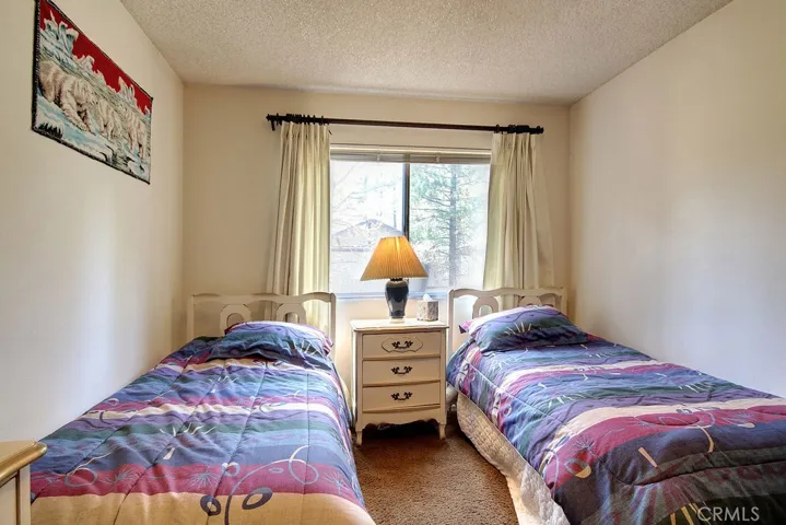 422 Santa Clara Boulevard, Big Bear, California 92315