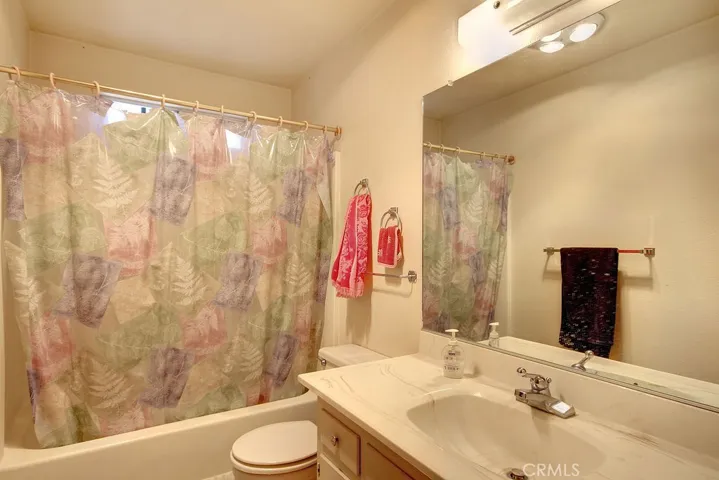 422 Santa Clara Boulevard, Big Bear, California 92315