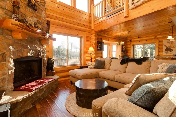 607 Villa Grove Avenue, Big Bear, California 92314