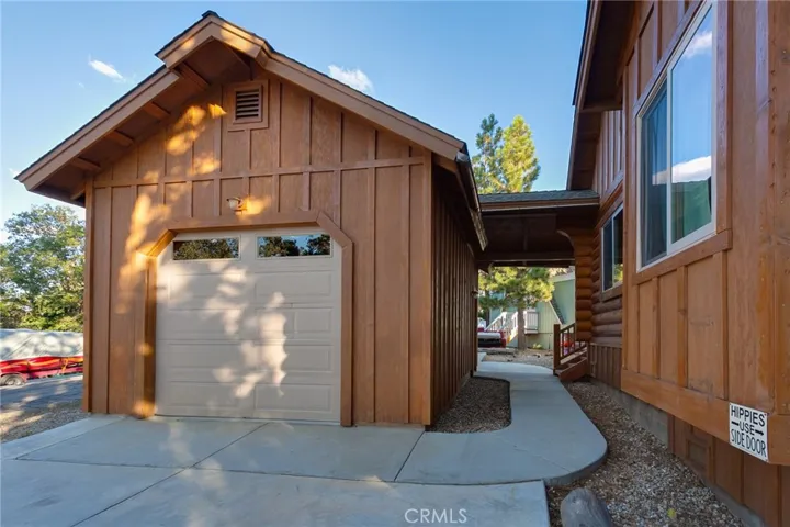 607 Villa Grove Avenue, Big Bear, California 92314