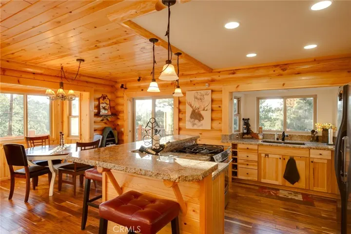607 Villa Grove Avenue, Big Bear, California 92314