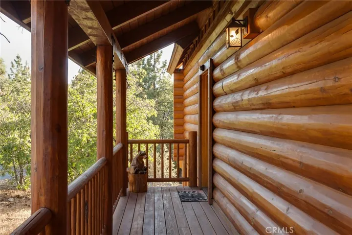 607 Villa Grove Avenue, Big Bear, California 92314