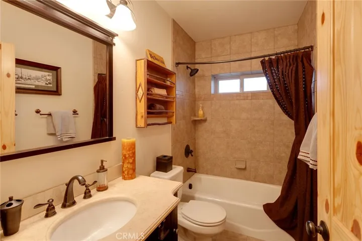 607 Villa Grove Avenue, Big Bear, California 92314