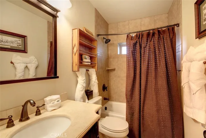 607 Villa Grove Avenue, Big Bear, California 92314