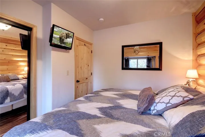 607 Villa Grove Avenue, Big Bear, California 92314