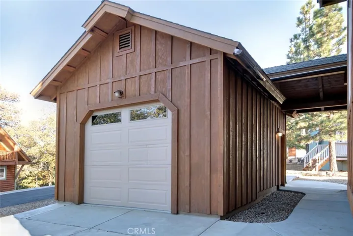 607 Villa Grove Avenue, Big Bear, California 92314