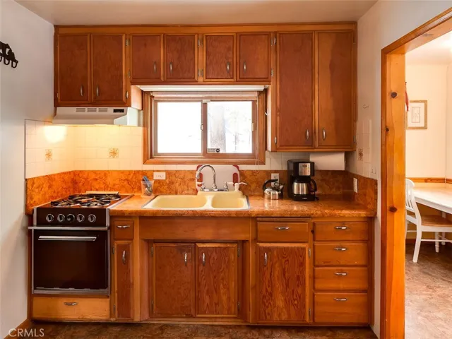 39401 Willow Landing, Big Bear, California 92315