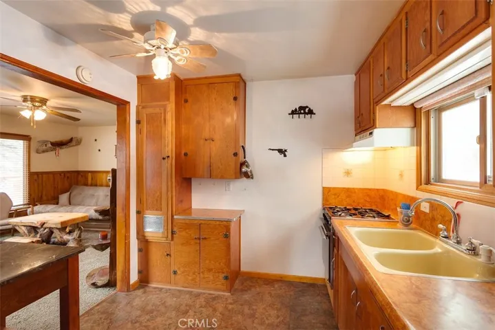 39401 Willow Landing, Big Bear, California 92315