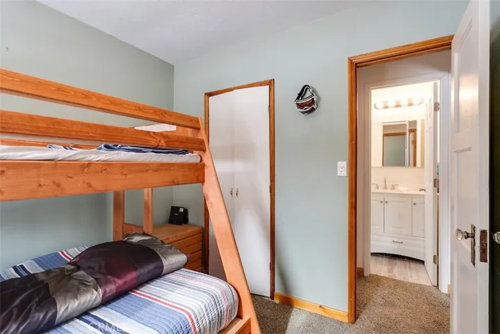 39401 Willow Landing, Big Bear, California 92315