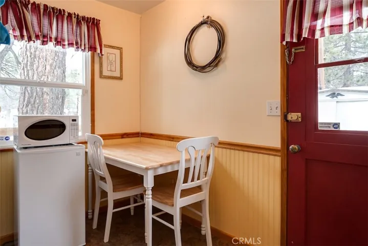 39401 Willow Landing, Big Bear, California 92315