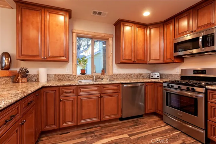 1249 Juniper Drive, Big Bear, California 92315