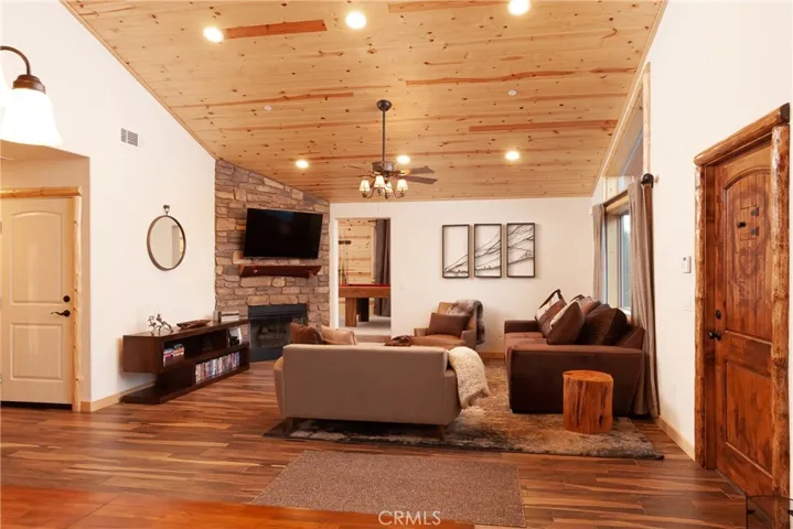1249 Juniper Drive, Big Bear, California 92315