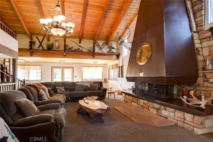 39534 Lake Drive, Big Bear, California 92315
