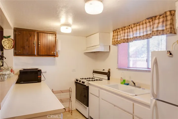 39534 Lake Drive, Big Bear, California 92315