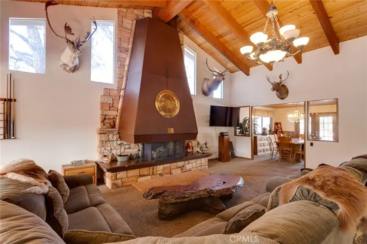 39534 Lake Drive, Big Bear, California 92315