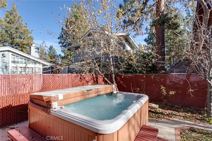 39534 Lake Drive, Big Bear, California 92315