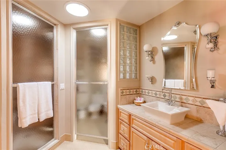 39534 Lake Drive, Big Bear, California 92315