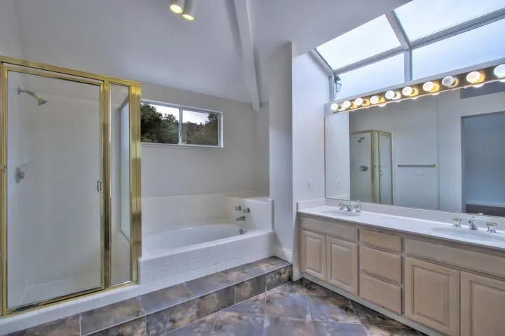 11907 Woodhill Court, Cupertino, California 95014