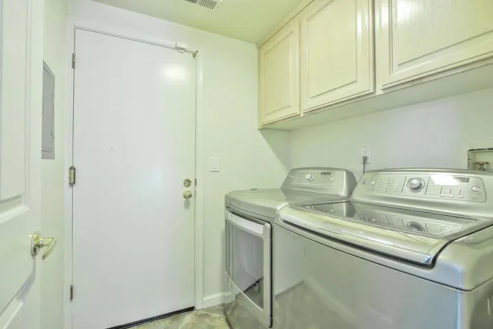11907 Woodhill Court, Cupertino, California 95014