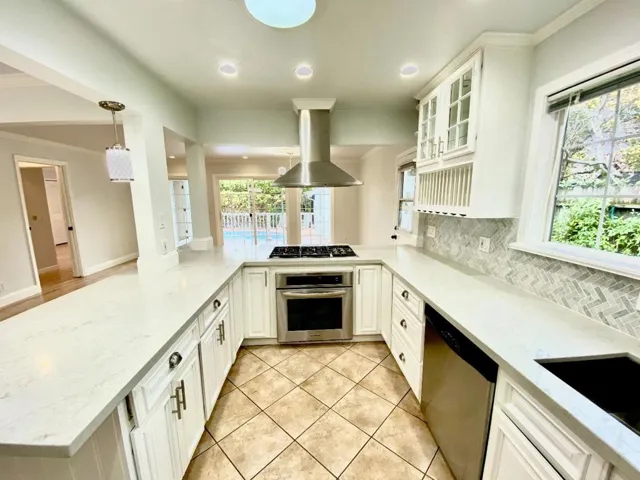 1030 Cloud Avenue, Menlo Park, California 94025