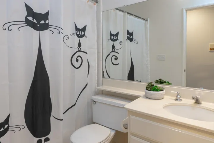 Bathroom 2