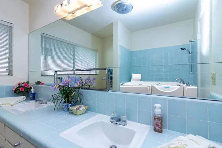 016_bathroom02_3mb