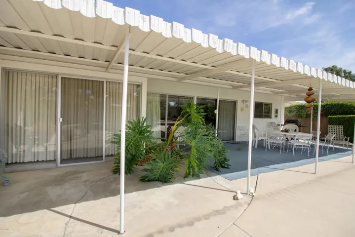 020_Patio_3mb