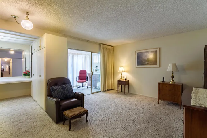 017_Master_Bedroom_3mb