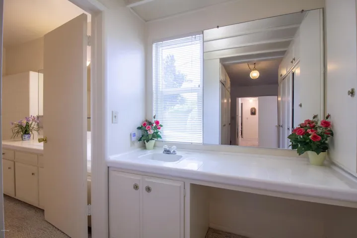 018_Master_Bathroom_3mb