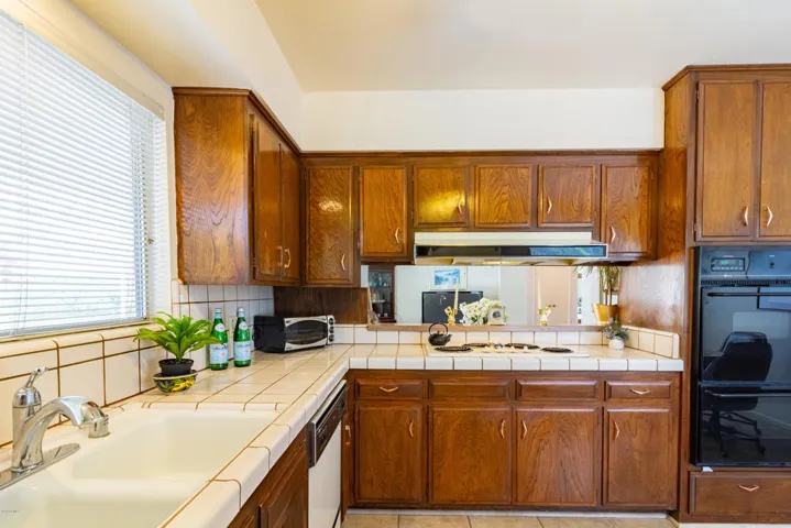 009_Kitchen_002_3mb