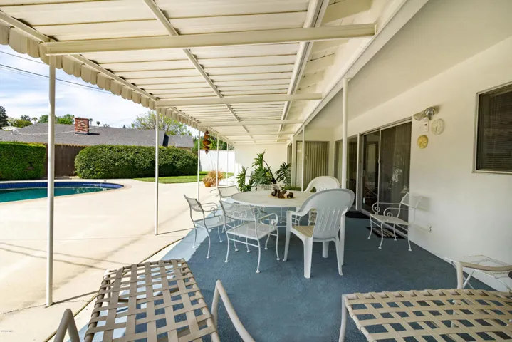 021_Patio_002_3mb