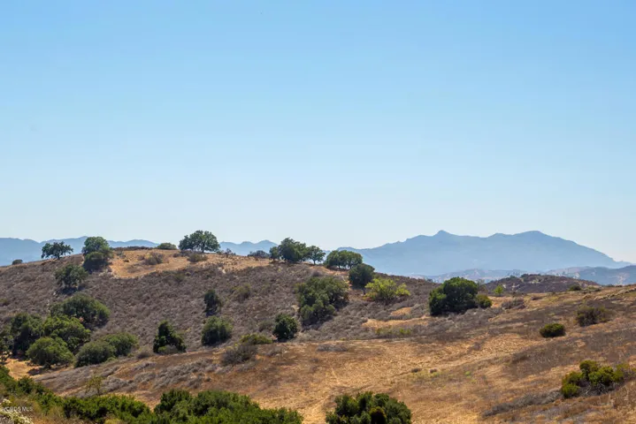 1055 Via Colinas Westlake-large-030-24-T
