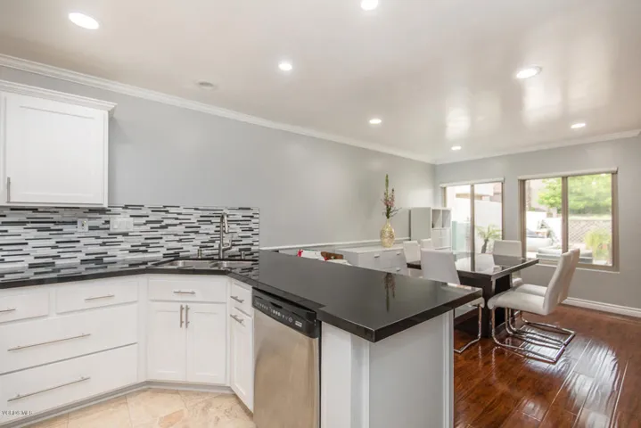 1055 Via Colinas Westlake-large-013-3-Vi