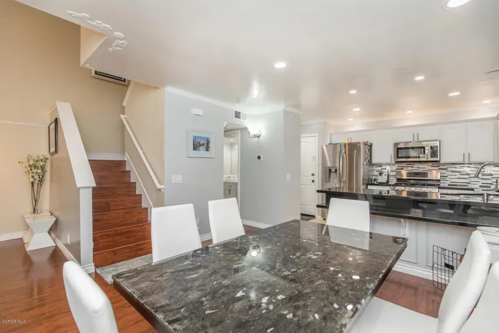 1055 Via Colinas Westlake-large-011-16-V