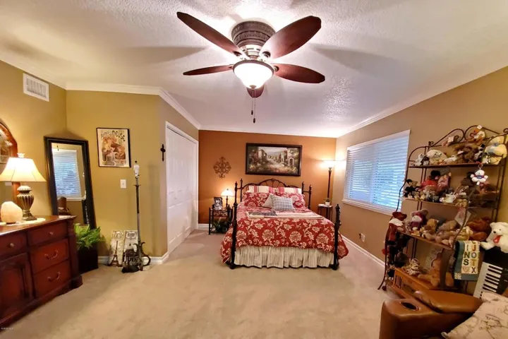 Master Bedroom Suite_0003