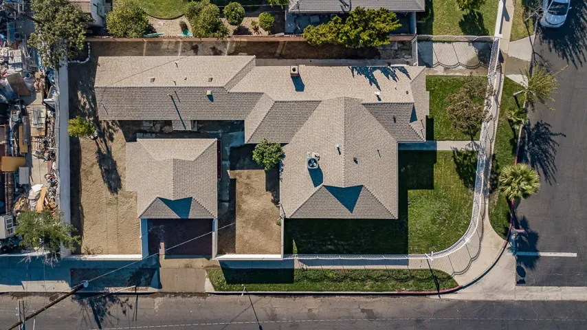 TOP BIRDS EYE VIEW 8091 IN LOT SIZE