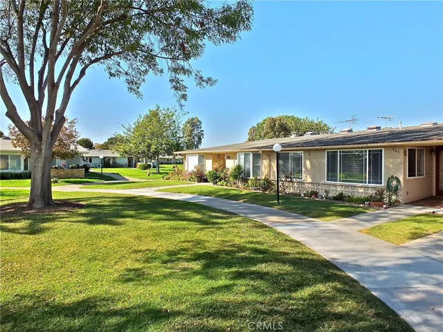 1441 Homewood Road M5 96e, Seal Beach, California 90740